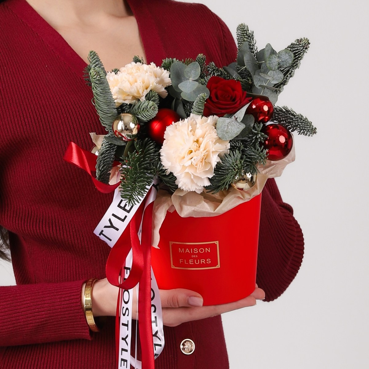 novogodnyaya korobka iz nobilisa 4